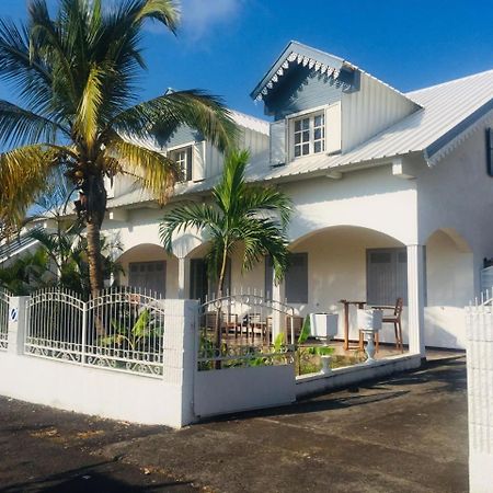 Le Caillou Blanc Bed & Breakfast Saint-Paul Bagian luar foto