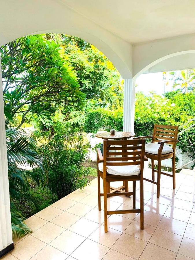 Le Caillou Blanc Bed & Breakfast Saint-Paul Bagian luar foto